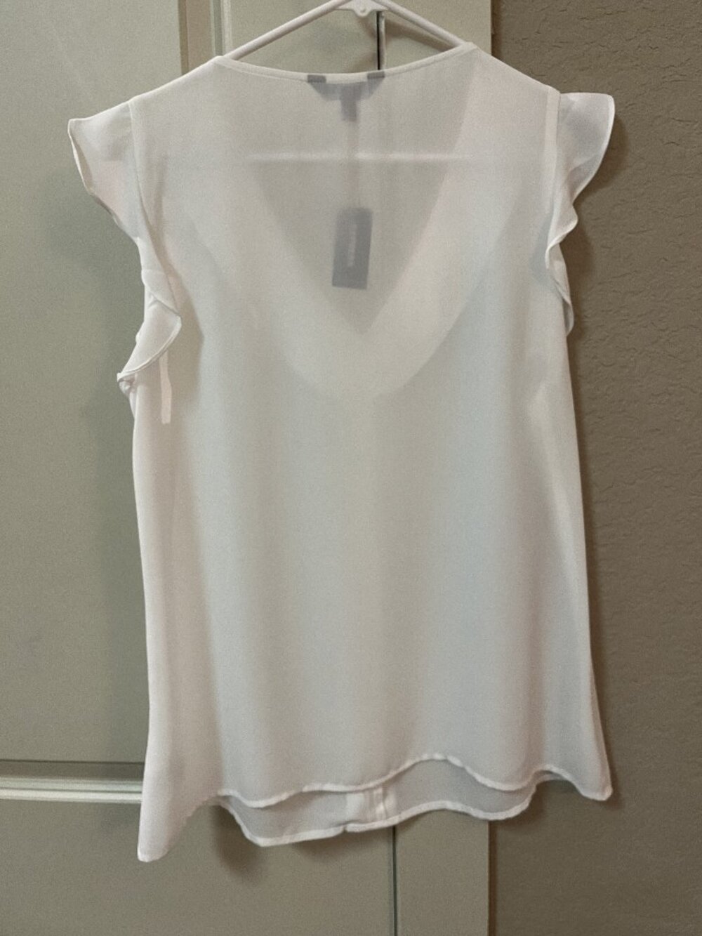 Set of 2 Women's Express Black White Sleeveless Tank Top Style Blouse Shirt Top - Picture 6 of 10